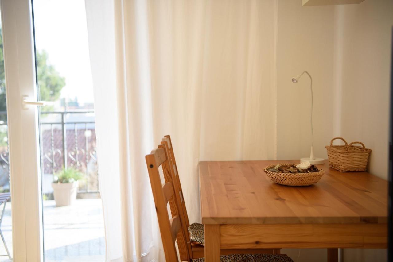 Villa Claudia Lemon Appartment Premantura Kültér fotó