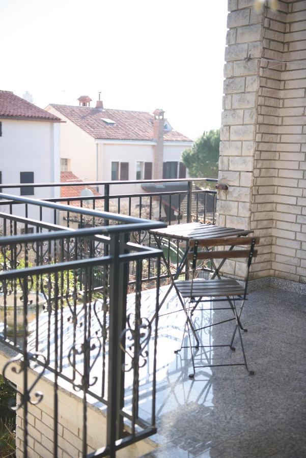 Villa Claudia Lemon Appartment Premantura Kültér fotó