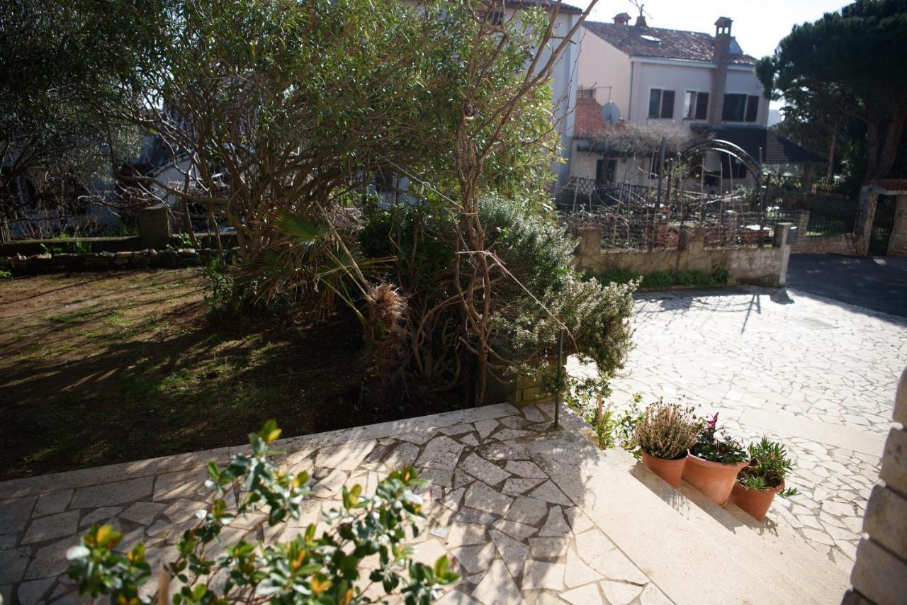 Villa Claudia Lemon Appartment Premantura Kültér fotó