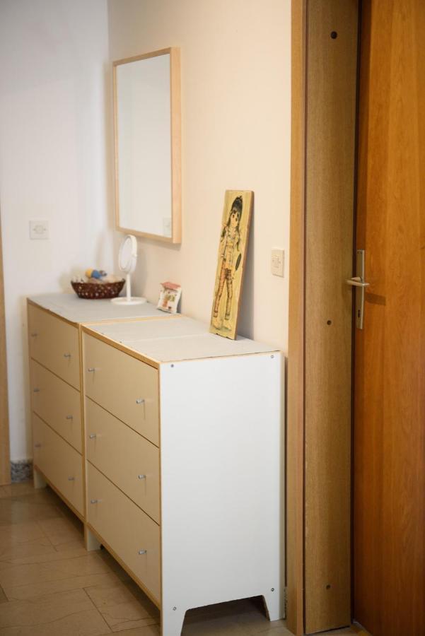 Villa Claudia Lemon Appartment Premantura Kültér fotó